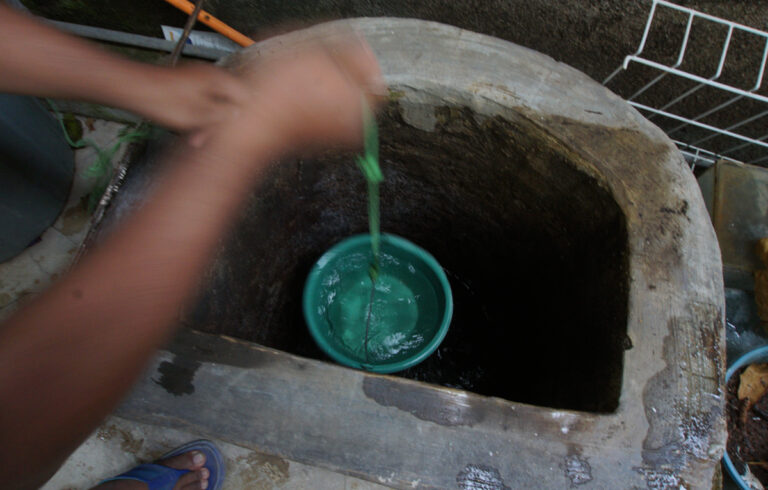 “Caring for water”: kumpulan tulisan tentang merawat dan mengelola air untuk mempertahankan ruang hidup dan penghidupan